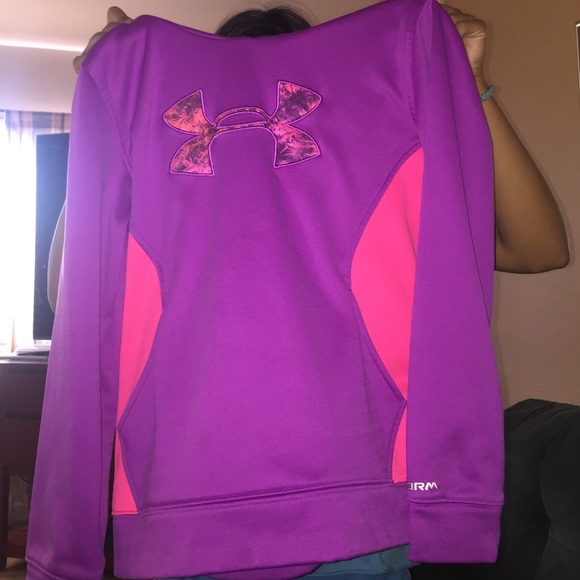 Under Armour Waterproof Youth Large Sweater