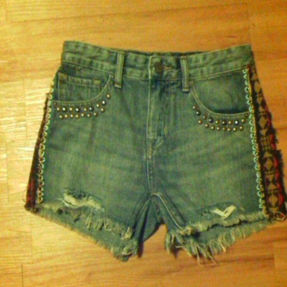 Urban Outfitters BDG Embellished High Waist Cut-off Blue Jean Denim Shorts sz 24
