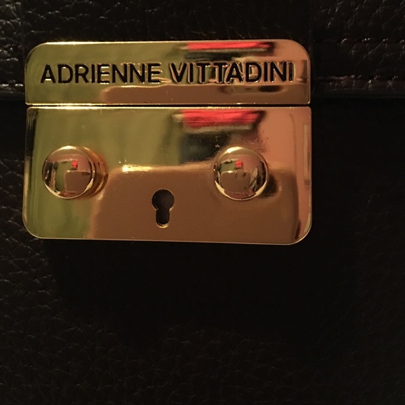 Adrienne vittadini bag👝 - Picture 2 of 3
