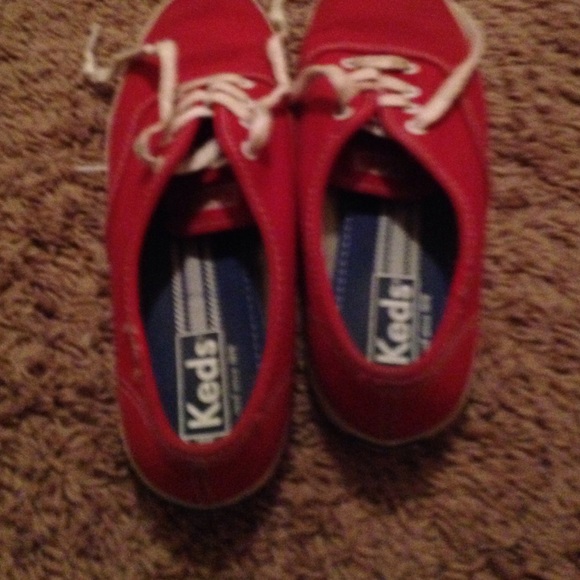 Red Keds! - Picture 2 of 2