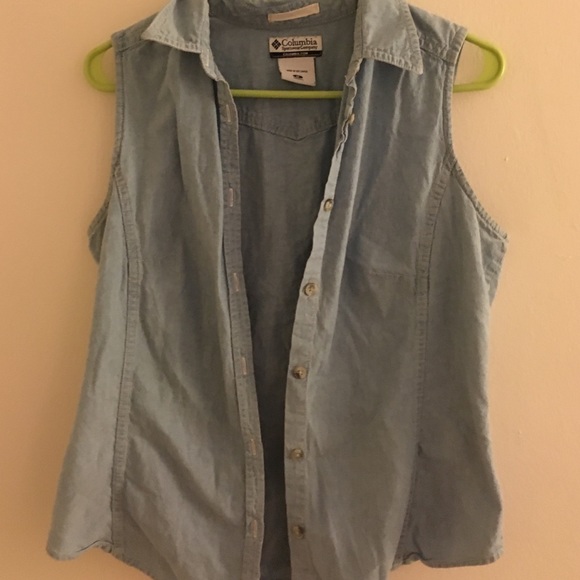 Columbia light blue denim vest