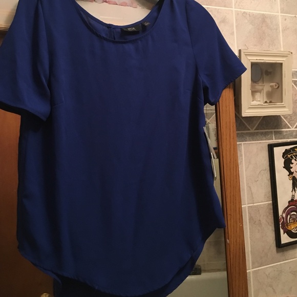 Apt 9 shirt