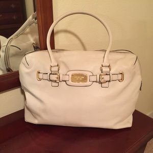 Michael Kors HAMILTON Weekender in cream!