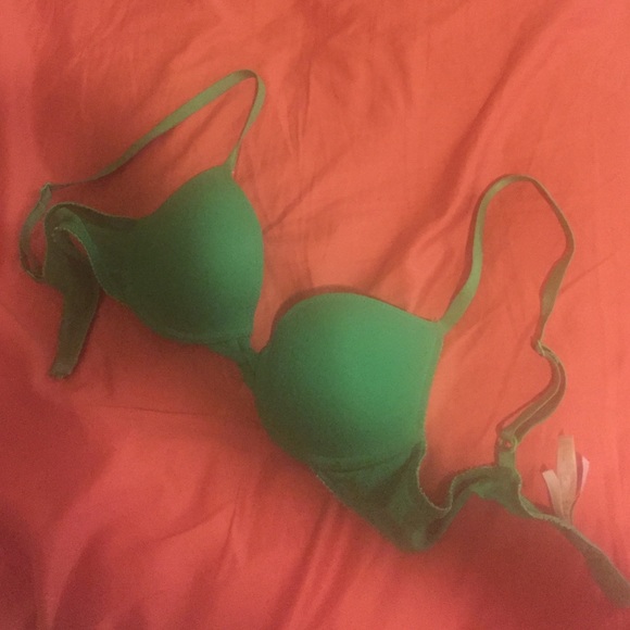 On gossamer bra 32A