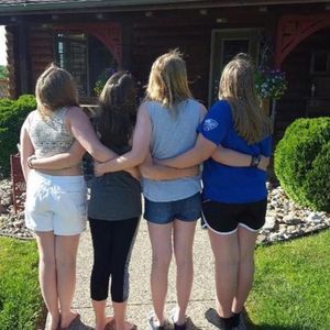 Meet your Posher, Faith