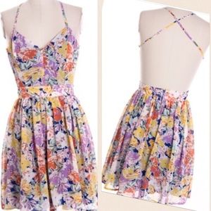 Open back, floral, summer dress! Brand NEW!