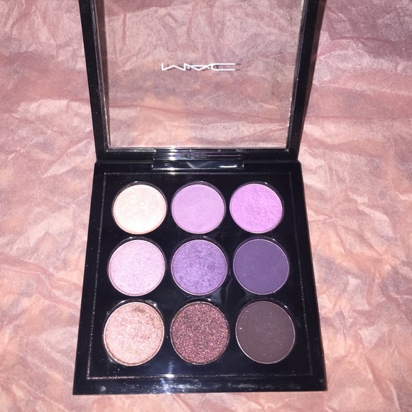 MAC EYESHADOW PALETTE
