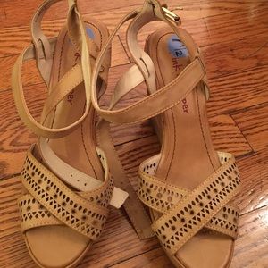 Neutral tone wedge sandals