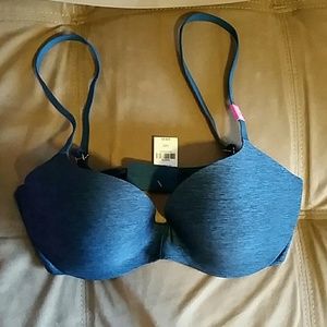 Brand new Victoria's Secret Pink seamless bra 34d