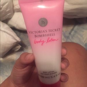 Victoria's Secret Bombshell Body Lotion