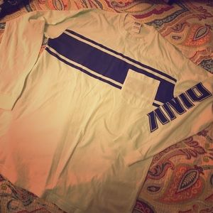 VS pink long sleeve tee