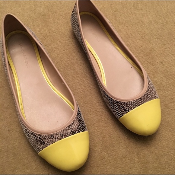 Snake print flats from banana republic.