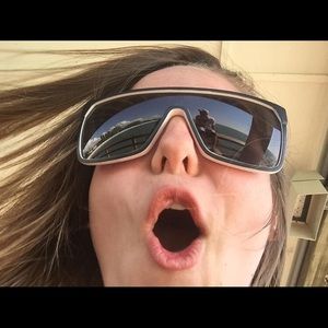 Meet your Posher, Erika