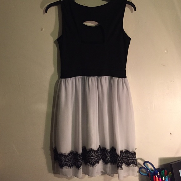 •Enfocus Studio• Dress - Picture 2 of 6