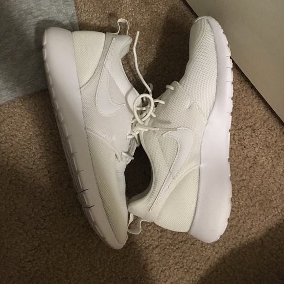 Nikes - Picture 3 of 3