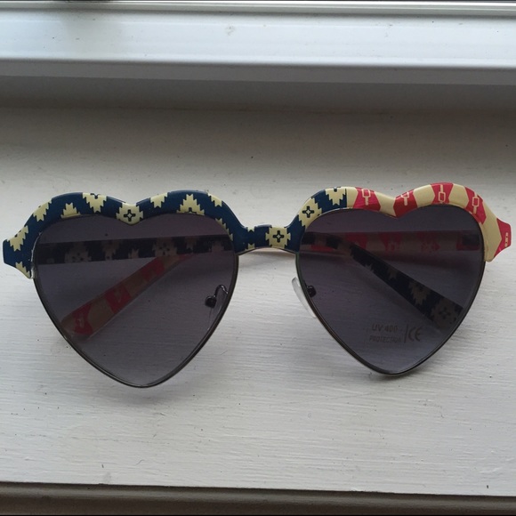 New heart sunglasses😍