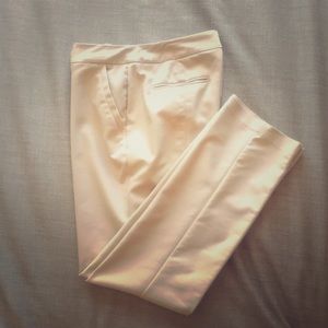 🎉HP!🎉 Chicos So Slimming Pants