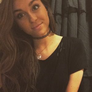 Meet your Posher, Lydia