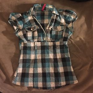 Multi colored plaid short sleeve shirt