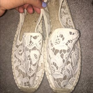 Soludos Smoking Slipper Tulip Lace