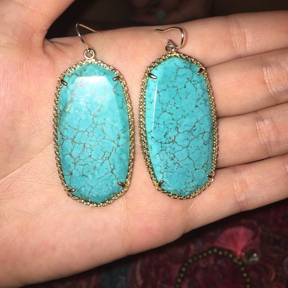 Kendra's lightly worn