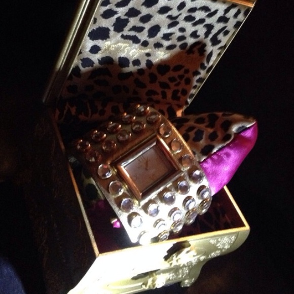 BETSEY JOHNSON ultra glam rock rave watch - Picture 4 of 4