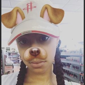 Meet your Posher, Felice