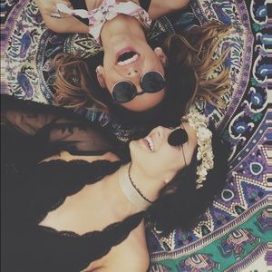 Meet your Posher, Michaela