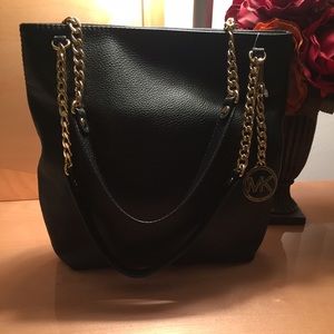 (SOLD) Michael Kors Crossbody