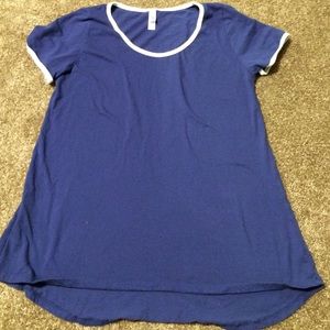 LuLaRoe classic tee