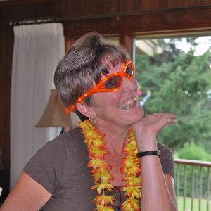 Meet your Posher, Phyllis