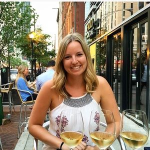 Meet your Posher, Kelly