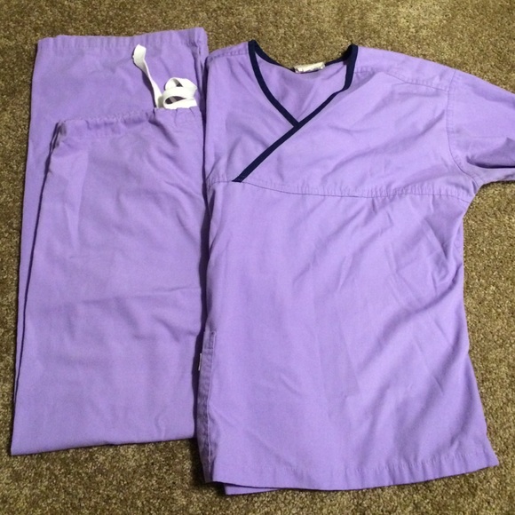 Scrub set.