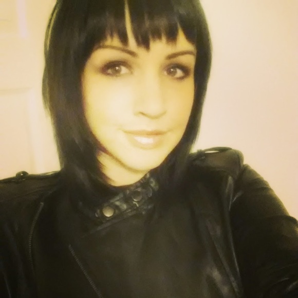 Meet your Posher, Marissa - Picture 1 of 1