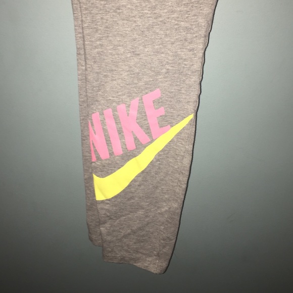 Gray Nike leggings