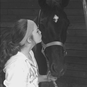 Meet your Posher, Harlee