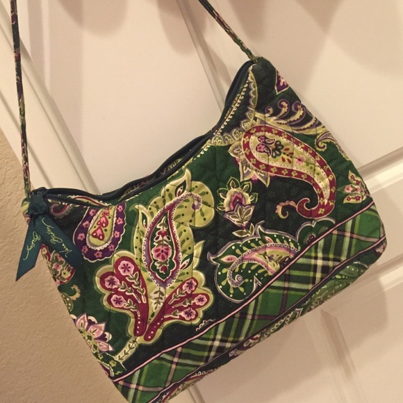 Vera Bradley green print purse! Excellent cond. - Picture 2 of 4