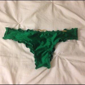 Green Lulu Fama scrunch bottom