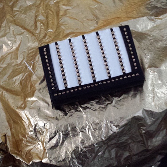 Pocketbook; small