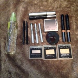 Mary Kay makeup bundle