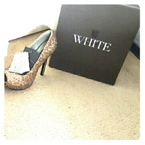 Vera Wang High Heels