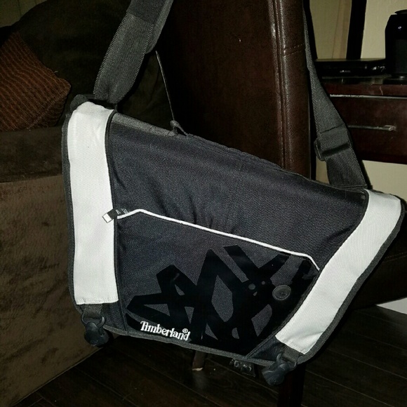 timberland messenger bag - Picture 1 of 4