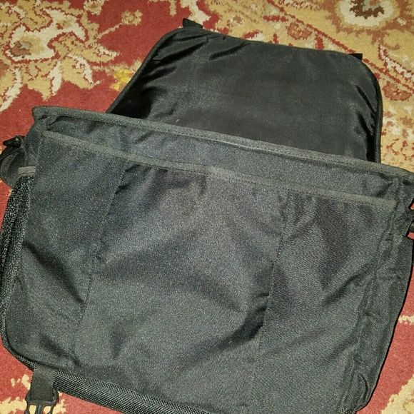 timberland messenger bag - Picture 2 of 4