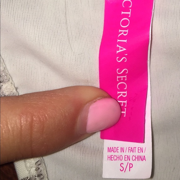 Small Victoria's Secret strapless swimsuit top - Picture 3 of 3