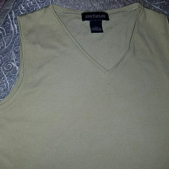 Ann Taylor Tops - Ann Taylor crop top pale light green Ann Taylor Tops - Ann Taylor crop top pale light green