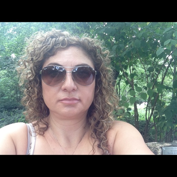 Meet your Posher, Karla