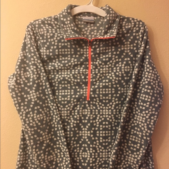 Women's Columbia 1/2 Zip Pullover Large