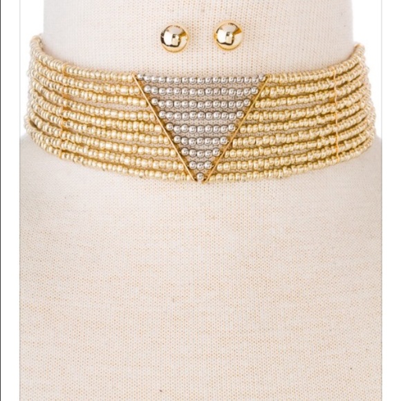 Classy Chocker
