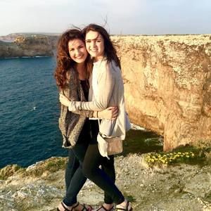 Meet your Posher, Leah