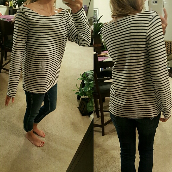 NWT Banana Republic Stripped Sweater - Picture 3 of 3